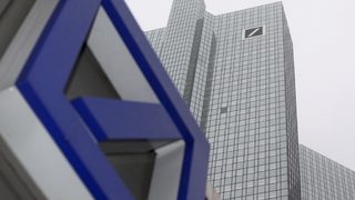 Двамата директори на "Дойче банк" подадоха оставки