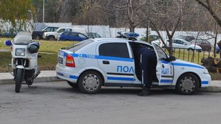 Четирима загинаха, а шест са тежко ранени при серия от катастрофи в страната днес до обяд