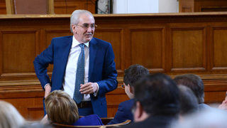 Искането за мажоритарност - скрита носталгия по двуполюсния модел