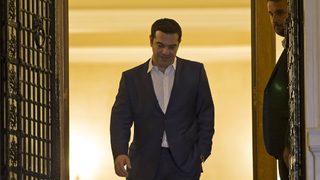 Опозицията обвини Ципрас, че с референдума ще изкара Гърция от ЕС