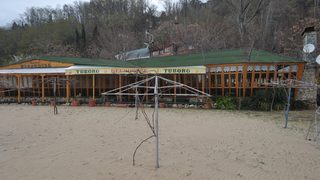 Ще бъдат премахнати незаконни строежи в курорт, кабелни мрежи и станции на мобилни оператори