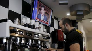 Инвеститори: В неделя гърците няма да последват премиера си