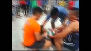 Поне 36 души загинаха при преобръщане на ферибот край Филипините (видео)