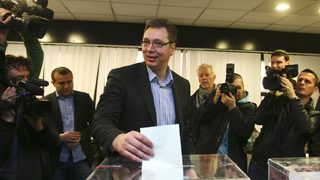 Сръбският премиер ще присъства на церемониите по случай 20 години от клането в Сребреница