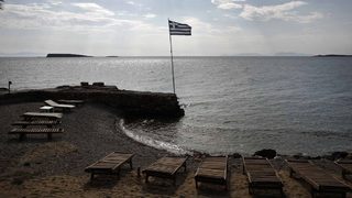 Гръцката криза удари тежко и резервациите "в последния момент"