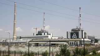 АЕЦ "Козлодуй" губи дългосрочни договори заради неясната цена на тока, обяви шефът на централата