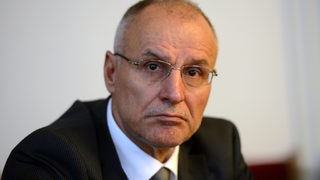 Димитър <span class="highlight">Радев</span> - най-добрият вариант или бюджетар без банков опит