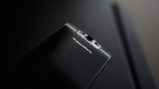 Пакистан спира услугите на <span class="highlight">BlackBerry</span>