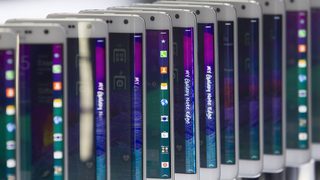 Данните за Samsung <span class="highlight">Galaxy</span> <span class="highlight">Note</span> 5 и S6 edge+ се появиха в интернет седмица по-рано