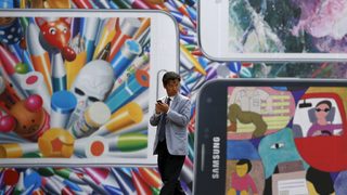 Идва ли краят на скъпите смартфони