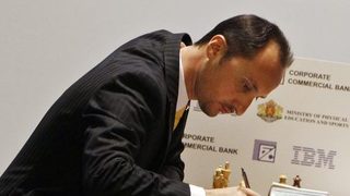 Веселин Топалов остава трети в световната ранглиста
