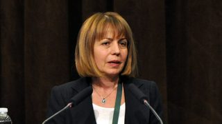 Не е обсъждано сливане на <span class="highlight">общински</span> болници, обяви Фандъкова