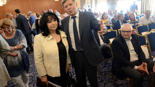 Министър Петкова опонира на Путин: България не се е отказвала от "Южен поток" (видео)