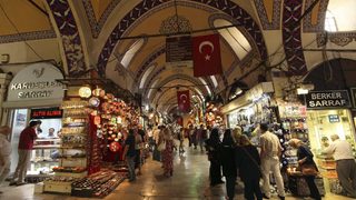 Турция отложи учебната година, за да помогне на туризма