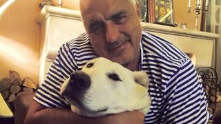 Снимка на Борисов с куче предизвика вълна в интернет - прегръща всички от <span class="highlight">Йода</span> до Чък Норис