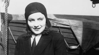 Фотогалерия: Грета Гарбо - най-загадъчната велика актриса на ХХ век