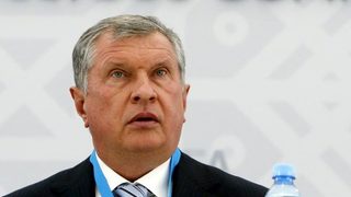 Изказване <span class="highlight">на</span> руски петролен бос свали цената <span class="highlight">на</span> нефта с 3%