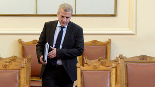 Здравната каса няма да финансира всички болници (допълнена, видео)