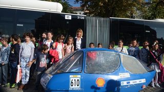 Студенти от Техническия университет – София, демонстрират визията на Shell Eco-marathon за устойчив транспорт по време на Европейската седмица на мобилността