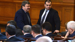 БСП иска оставката на зам.-председателя на парламента Главчев заради наказание на депутат
