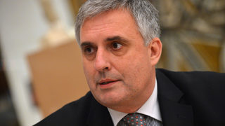 Калфин поиска промени в европейската политика за бежанците