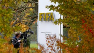 ФИФА обмисля да отложи изборите за президент