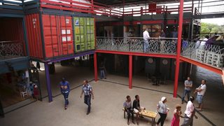 Стари товарни контейнери са новата ниша за дребния бизнес в Южна Африка