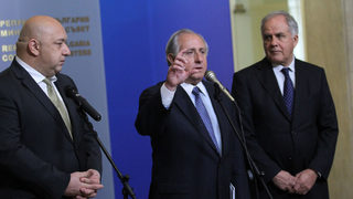 Президентът на международната федерация по волейбол ще дойде в България за световното