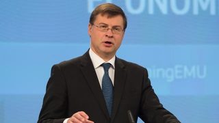 Завършен икономически и паричен съюз и обща хазна на еврозоната ще има до 2025 г.