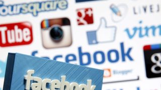 Facebook тества опция за по-лесно онлайн пазаруване