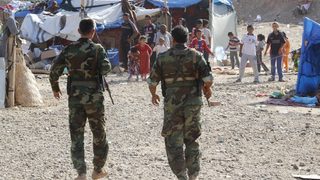Западът не успява да спре бойците, запътили се към Сирия и Ирак