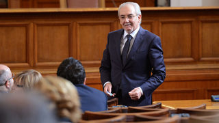 Цитат на деня: Коалиционните партньори на Борисов да са му и халал, и хак