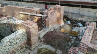 Сагата с Ларгото: И все пак арките и надзидите падат