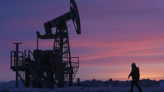 Петролът ще достигне 80 долара до 2020 г., прогнозира Международната <span class="highlight">агенция</span> <span class="highlight">по</span> <span class="highlight">енергетика</span>