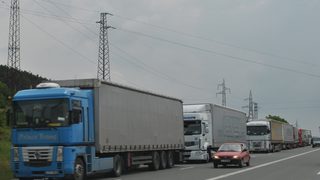 Километрична опашка от камиони се изви на Капитан Андреево в посока Турция