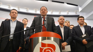 Ръководството на БСП предлага новият <span class="highlight">49</span>-<span class="highlight">ти</span> <span class="highlight">конгрес</span> да е през април догодина