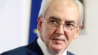 Цитат на деня: Това че понякога пия руска водка, не снема идентичността ми на натовец