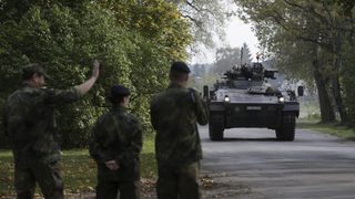 САЩ увеличават военното си присъствие в Източна Европа