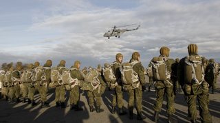 Руската военна индустрия расте, докато продажбите на западни оръжия намаляват