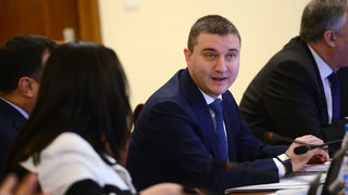 Според Горанов "данък уикенд" е съществувал и досега