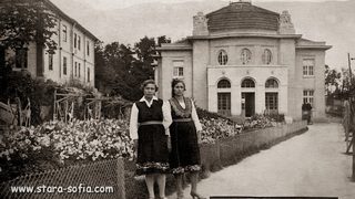 Фотогалерия: Животът и разрухата на софийските минерални бани