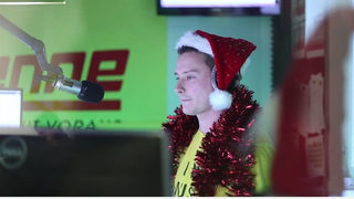 Радиоводещ в Австрия поздрави слушателите си с "Last Christmas"...24 пъти поред