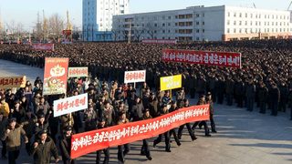 Северна Корея заплаши с война заради музикалната пропаганда на Южна Корея