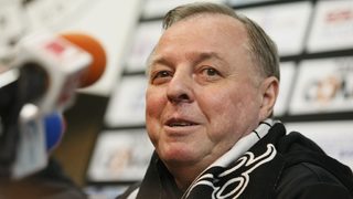 Новият треньор на "Славия" се прицели в третото място