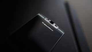 <span class="highlight">BlackBerry</span> спира да произвежда собствените си мобилни телефони