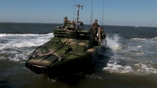 Видео: Иран е задържал десет американски военни в Персийския залив