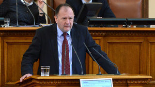Миков: Разочароващо управление - бедност, убийства, бежанци