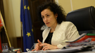 Подготвят се закони <span class="highlight">за</span> контрол на цялата хранителна верига