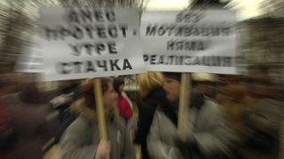 "Икономист": Демокрацията в България е по-добре, но само защото няма протести