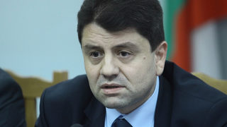 Новите лични документи с чип ще са по избор и се очаква да останат на същите цени